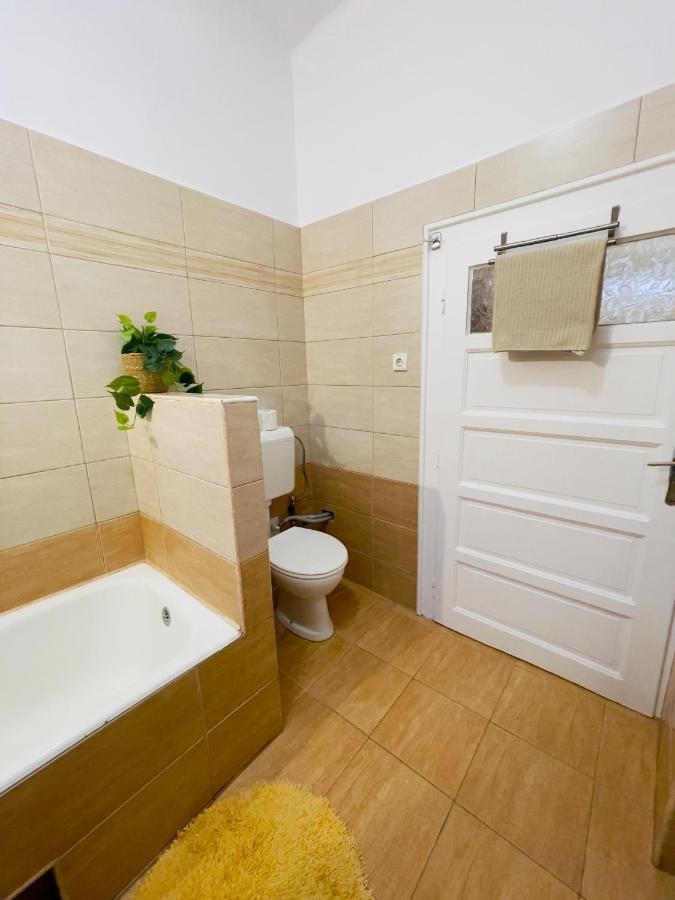 Little Cute Central House Apartman Máréfalva Kültér fotó