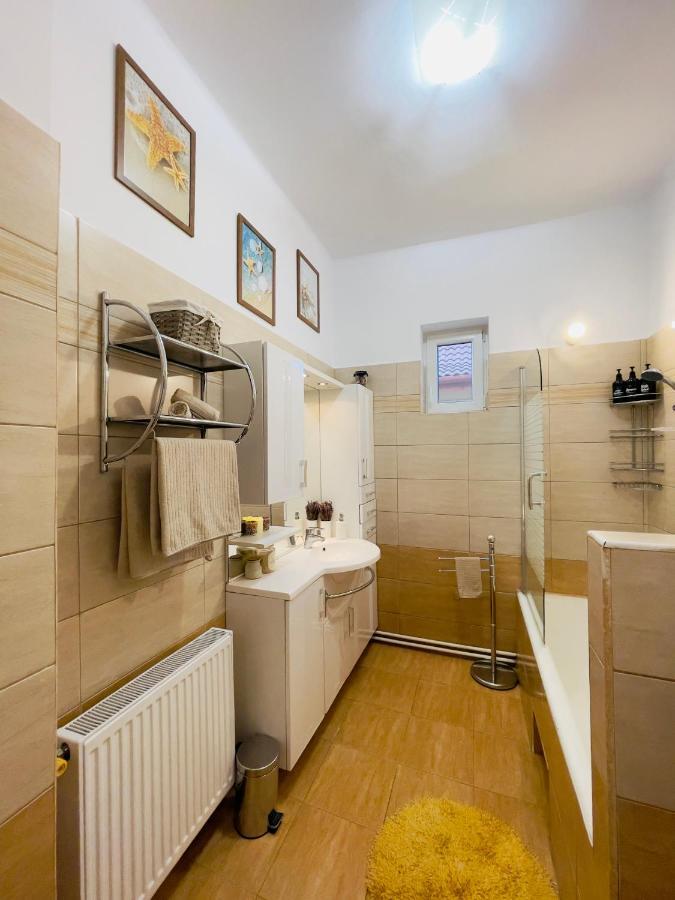 Little Cute Central House Apartman Máréfalva Kültér fotó